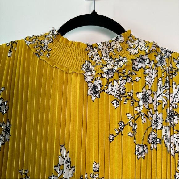 Nanette Lepore Yellow Floral Smocked Accordian Pleated Dress - Picture 3 of 7